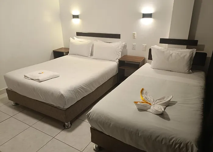 Pakarina Hotel 2*