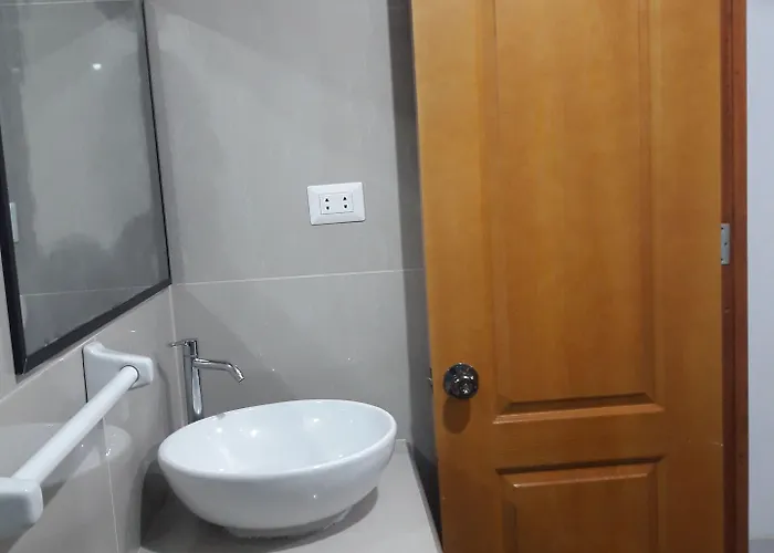 Hotel Pakarina 2*